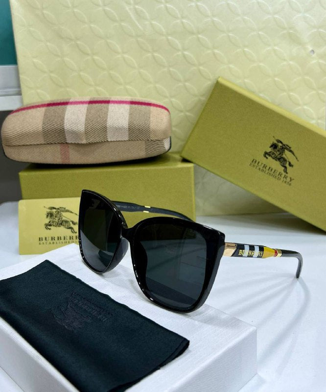 Check Round Burberry