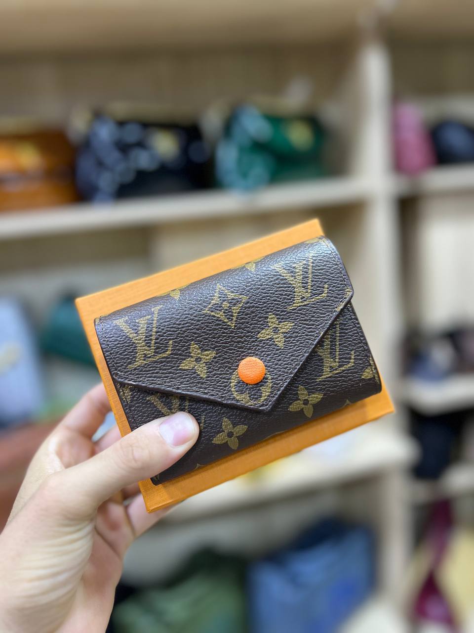 Louis Vuitton – Monogram