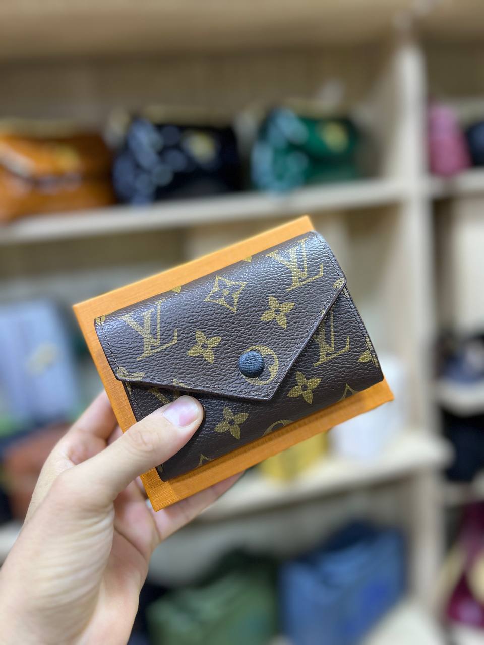 Louis Vuitton – Monogram