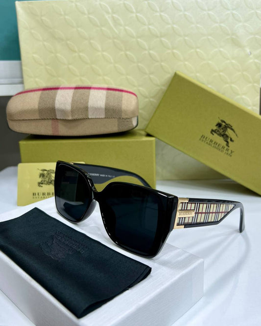 Check Round Burberry