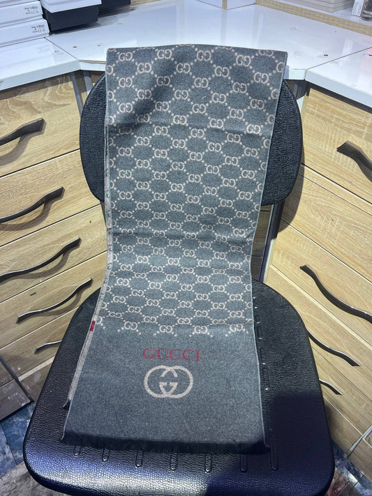 Gucci – Écharpe en laine GG