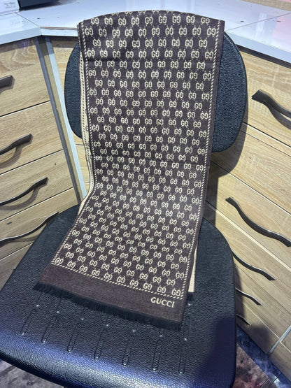 Gucci – Écharpe en laine GG