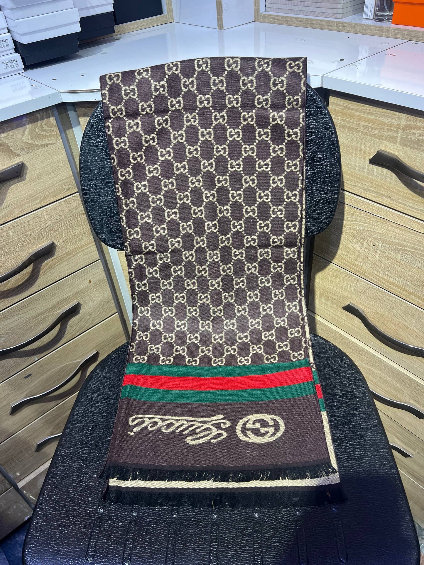 Gucci – Écharpe en laine GG