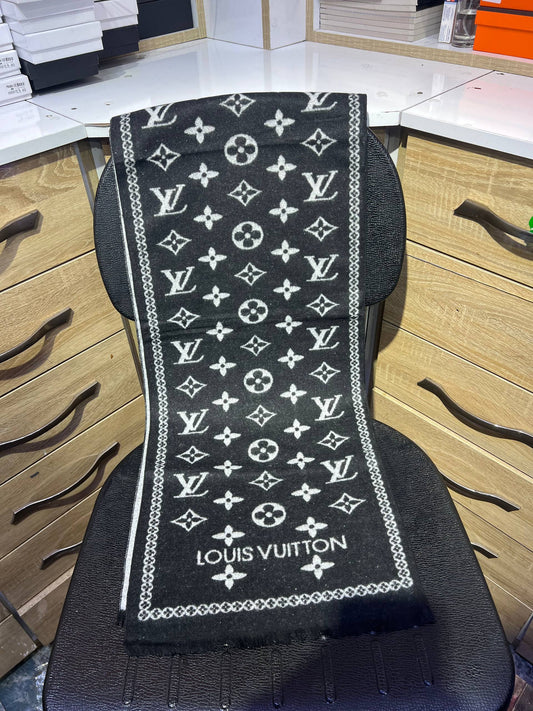 Louis Vuitton – Écharpe My Monogram Éclipse